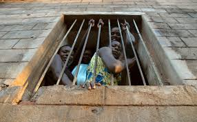 First prisoners freed from Kinshasa prison in an effort to reduce overcrowding