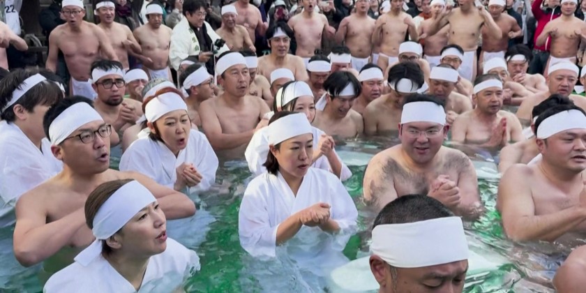 Japan’s Ice Bathing Festival (1)