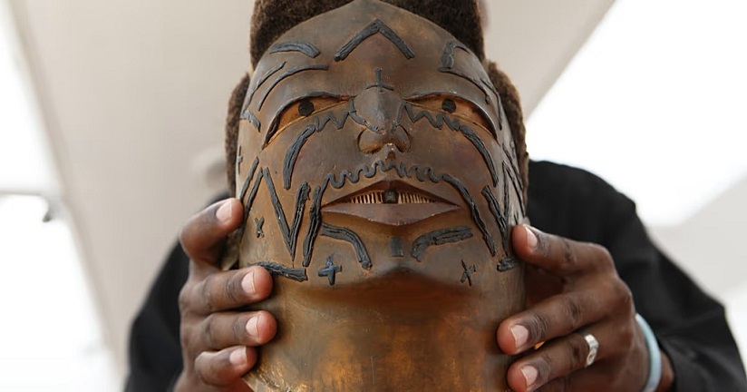 South Africa looted Zimbabwean remains and sacred artefacts