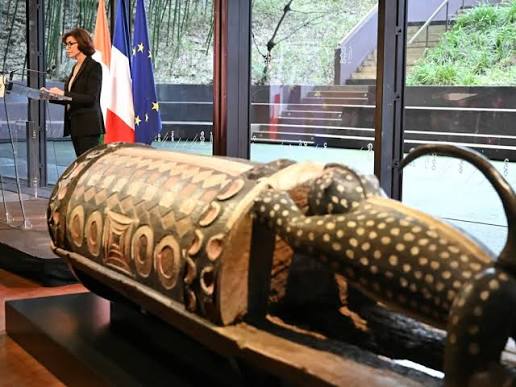 Returned sacred 'talking drum' from France is celebrated in Ivory Coast