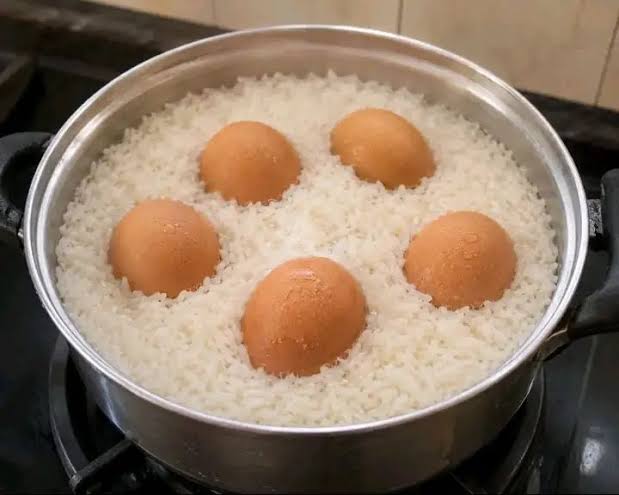 Cooking eggs and rice together can poison Nigerians, experts warn